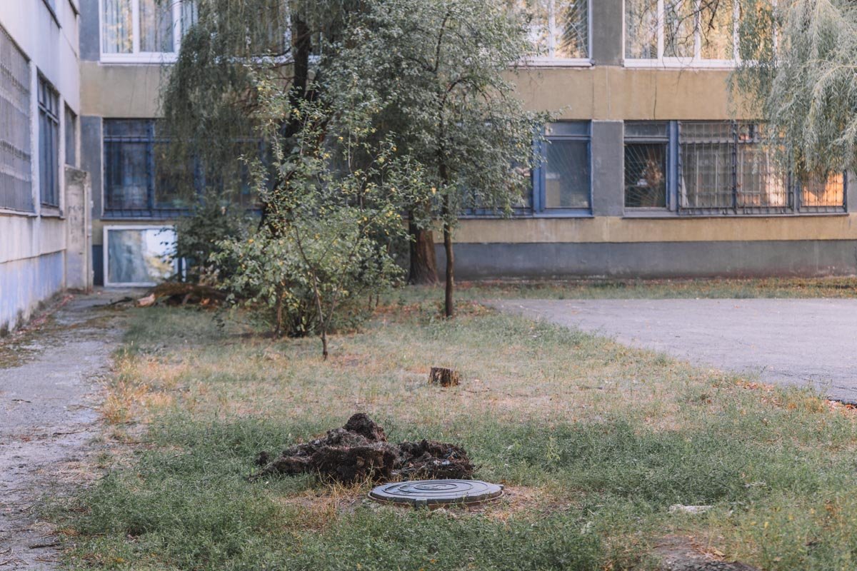 О, вот тут люк закрыт О, вот тут люк закрыт