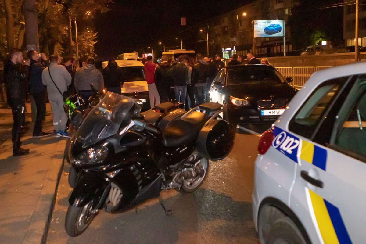 Заблокировали машину Витоса