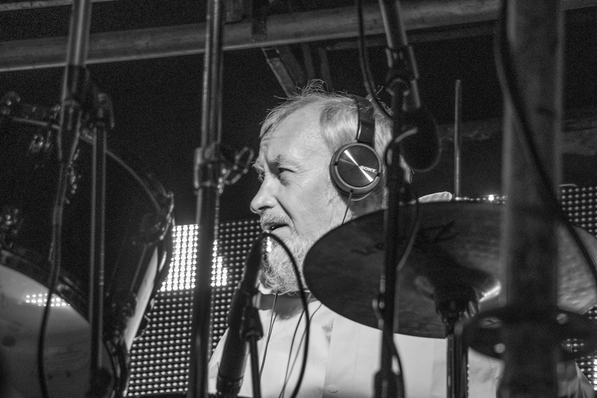 Дальше - больше