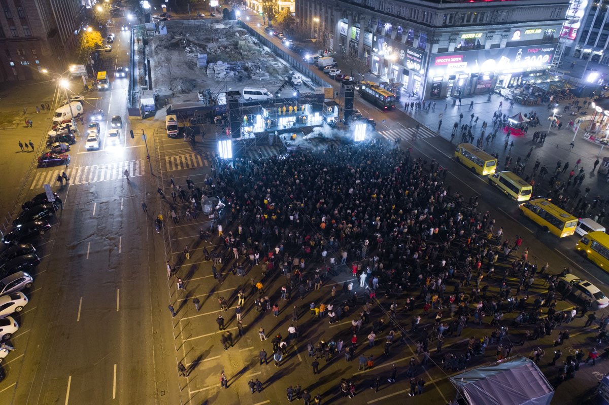 Мероприятие проходило на парковке, возле площади Героев Майдана