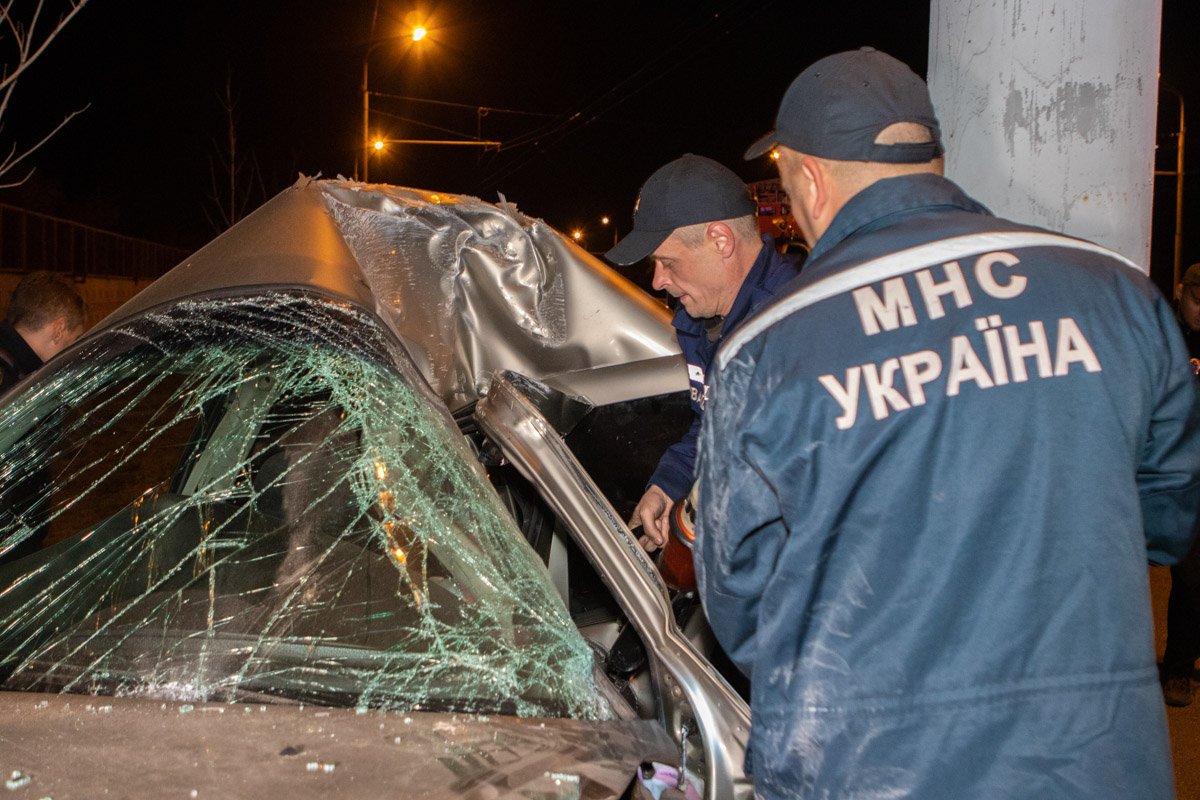 Девушку-пассажирку в бессознательном состоянии госпитализировали Девушку-пассажирку в бессознательном состоянии госпитализировали