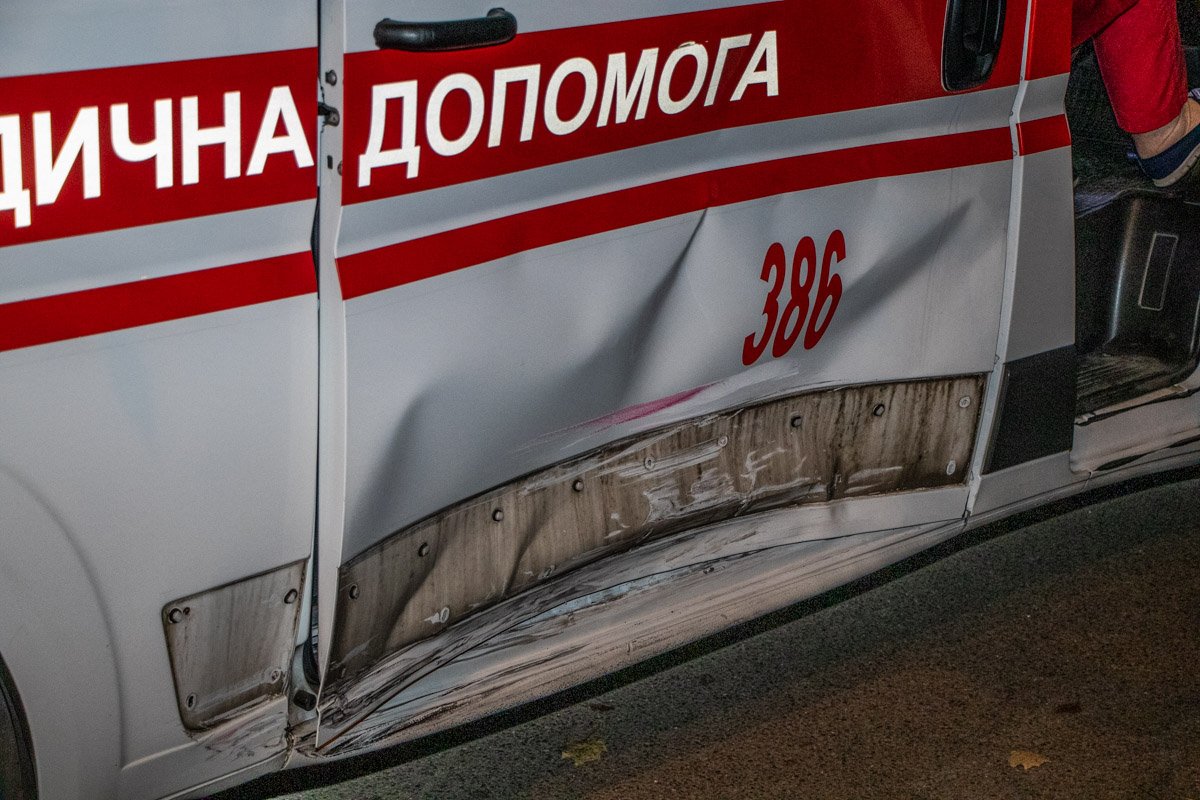 Патрульные вызвали на место следователя по ДТП Патрульные вызвали на место следователя по ДТП