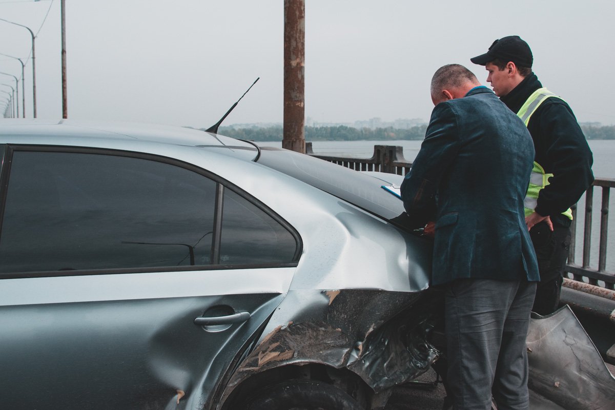 На месте работает полиция На месте работает полиция