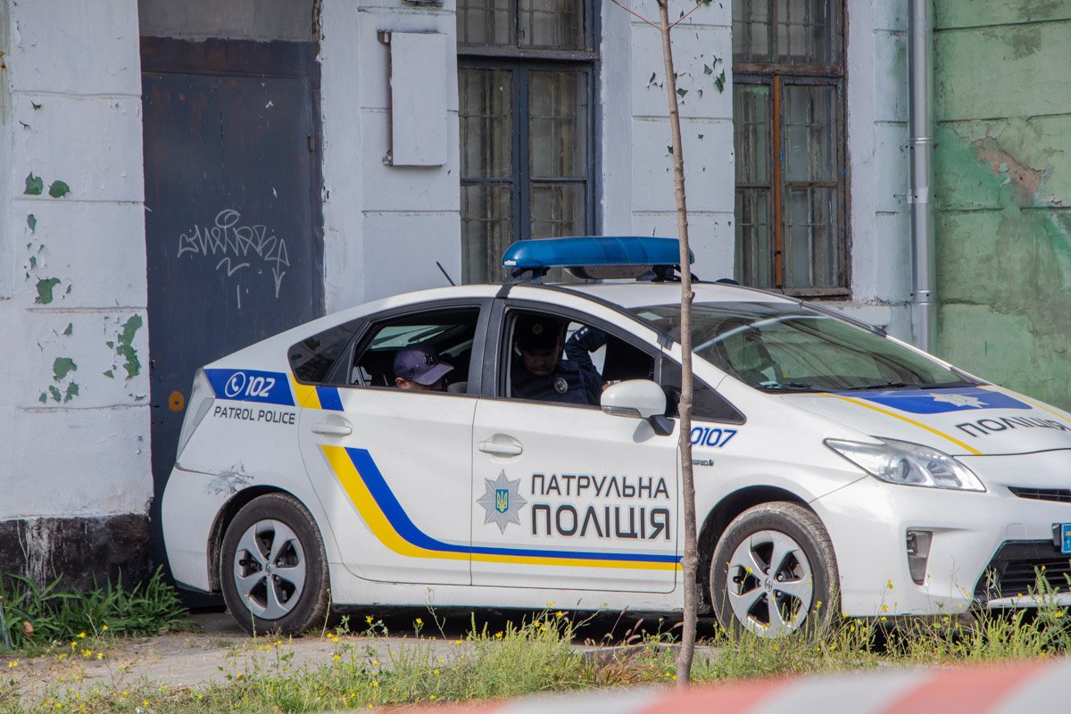 Задержанных доставят в райотдел Задержанных доставят в райотдел