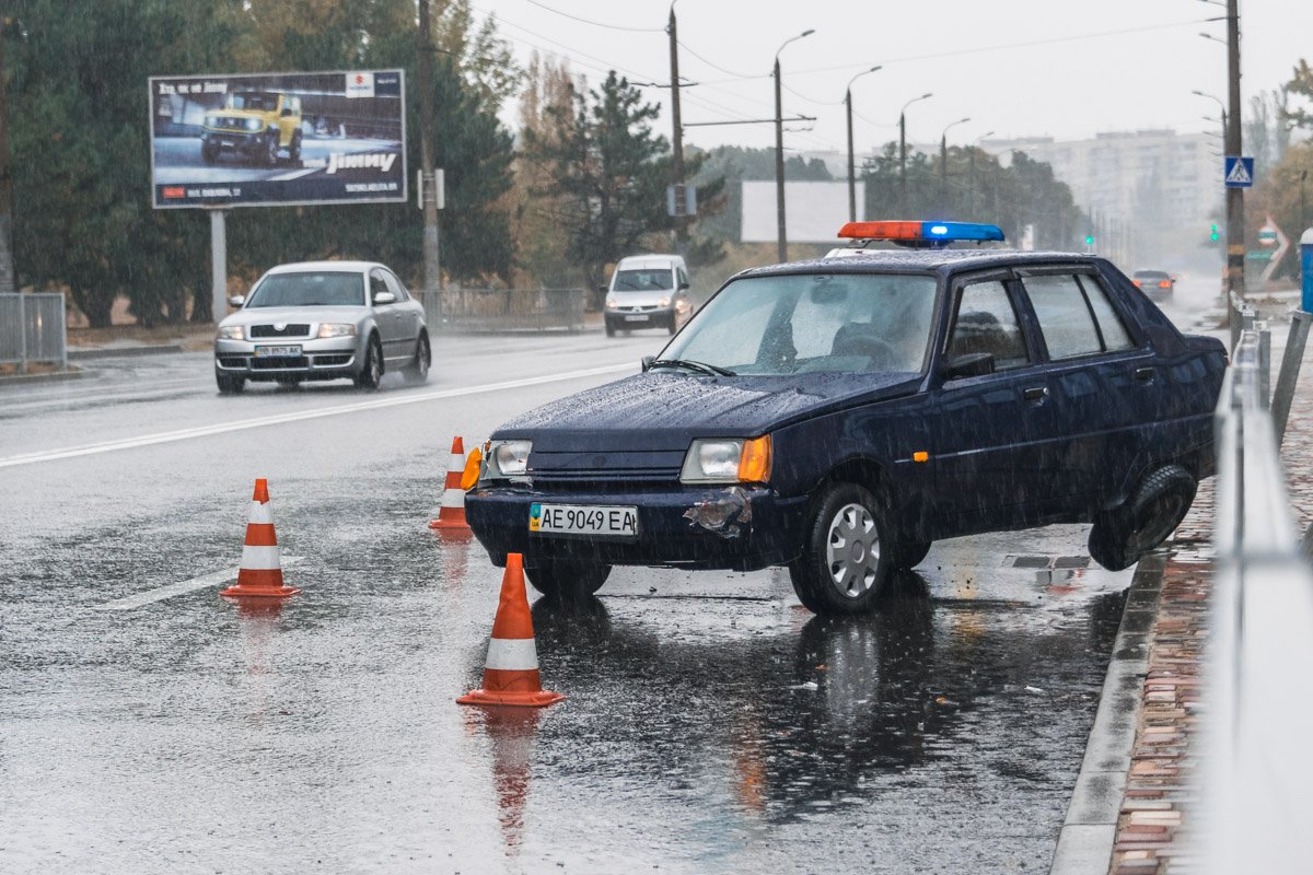 Водитель пытался покинуть место происшествия Водитель пытался покинуть место происшествия