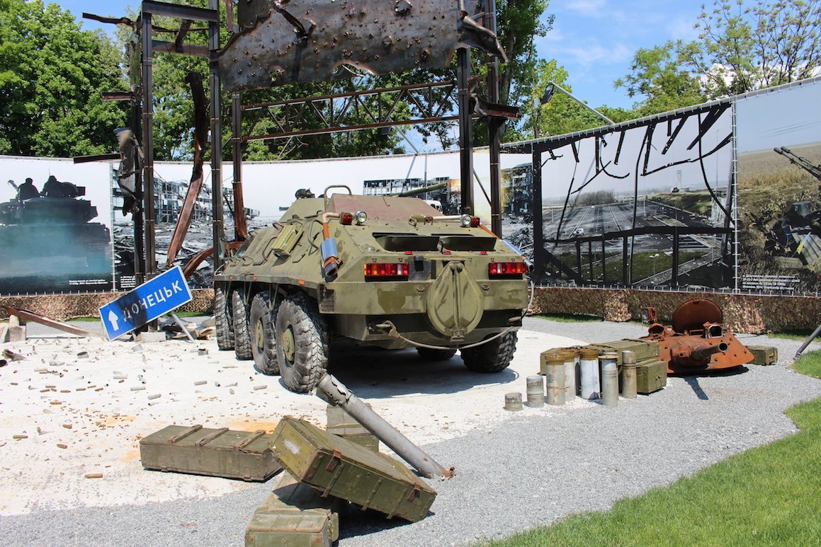 Большинство экспонатов музея — реальные вещи Большинство экспонатов музея — реальные вещи