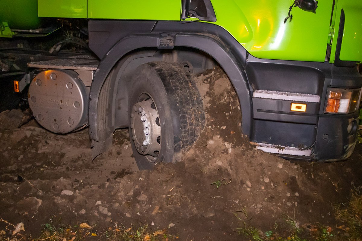 Авария случилась примерно в 02:00 Авария случилась примерно в 02:00