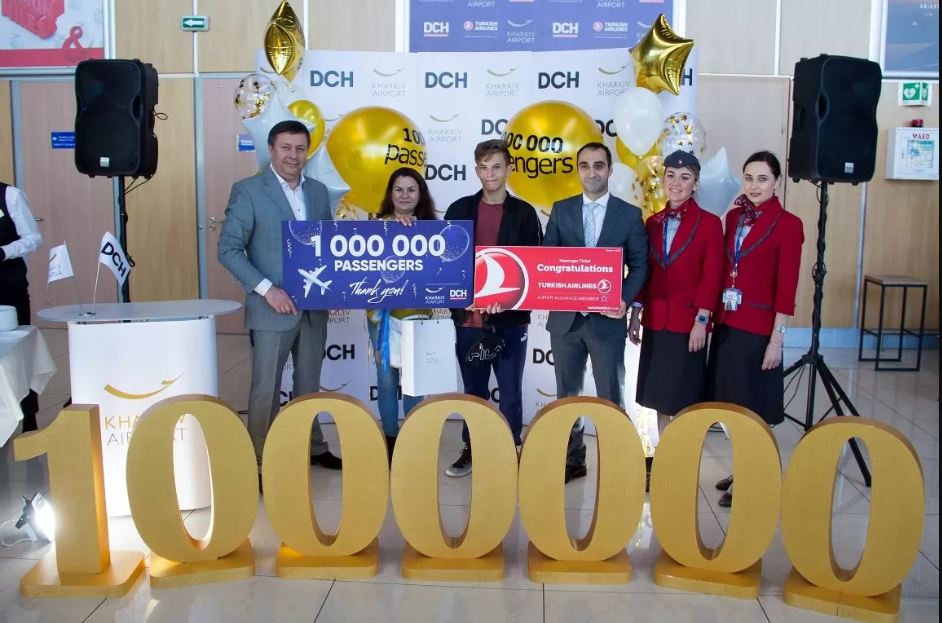 В харьковский аэропорт Ярославского прилетел миллионный пассажир 5