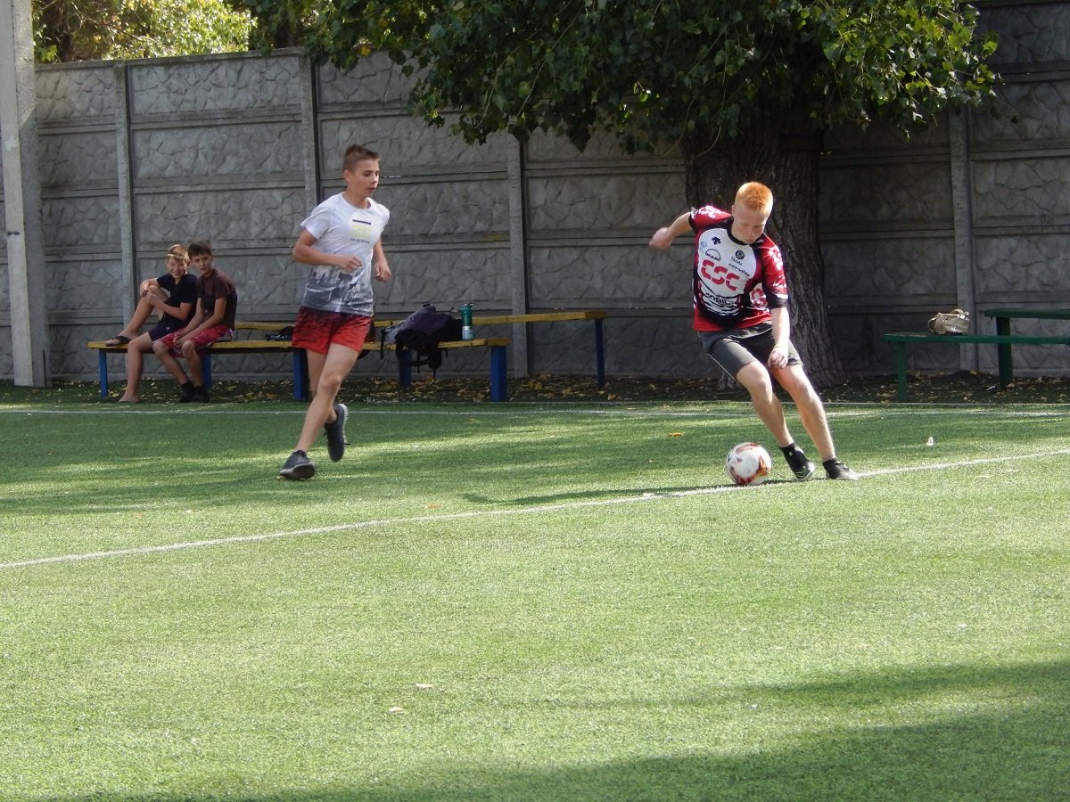 Чемпионы дворов с жилмассивов Днепра встретятся в финале: приглашают всех 2