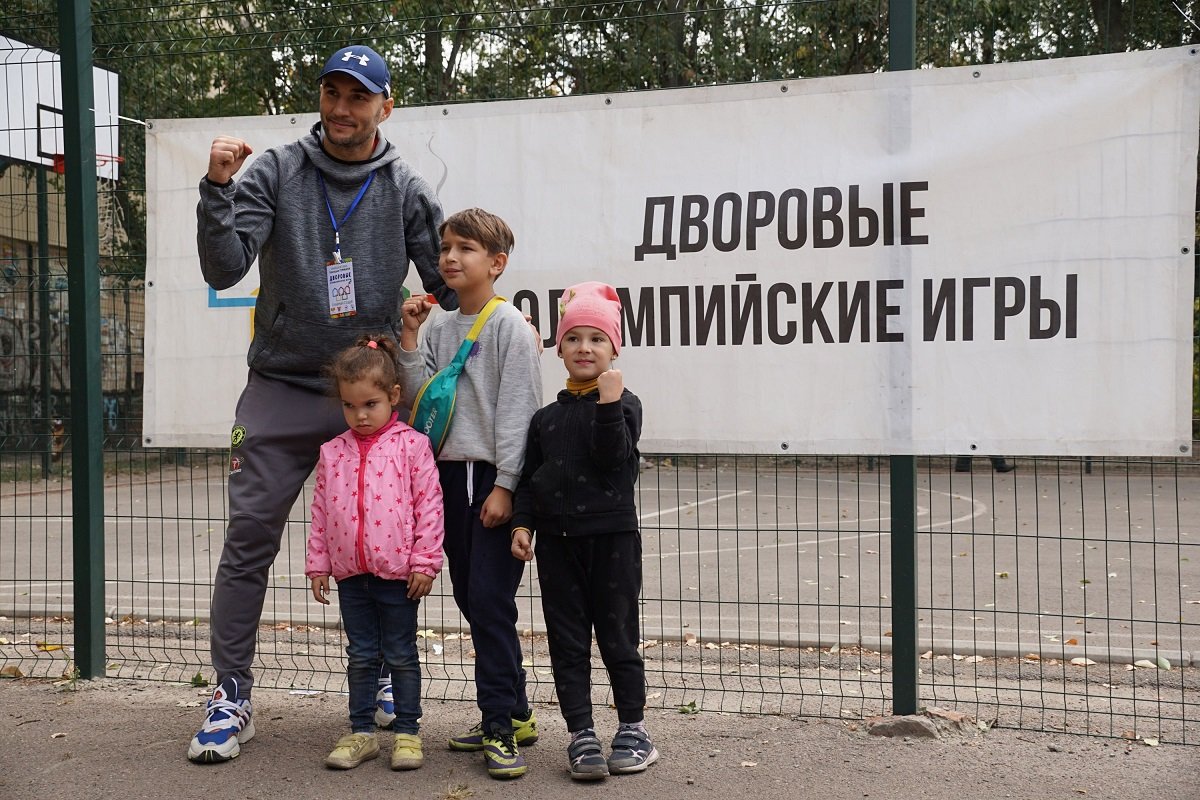Чемпионы дворов с жилмассивов Днепра встретятся в финале: приглашают всех 6
