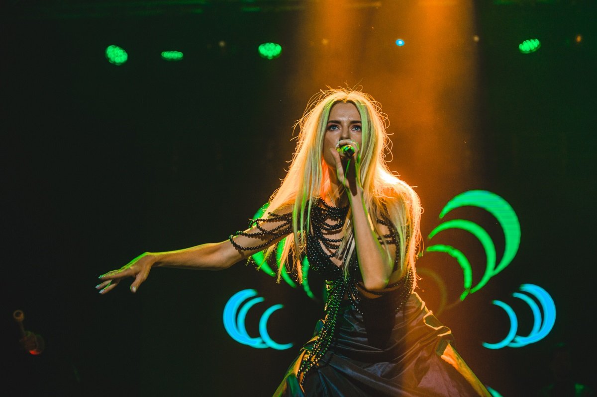 Сценические образы Ольги Горбачевой готовили: Dolce&Gabbana, 16Arlington и... младшая дочь Серафима 2