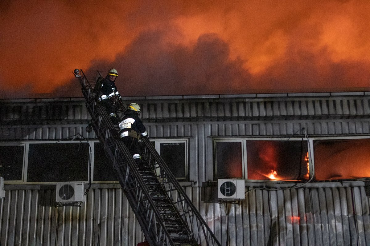 Вызов на пульт спасателей поступил примерно в 23:00 Вызов на пульт спасателей поступил примерно в 23:00