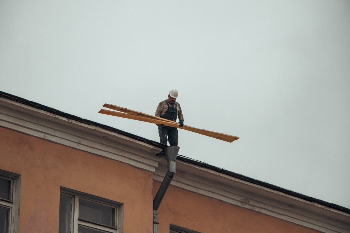 Работа кипит