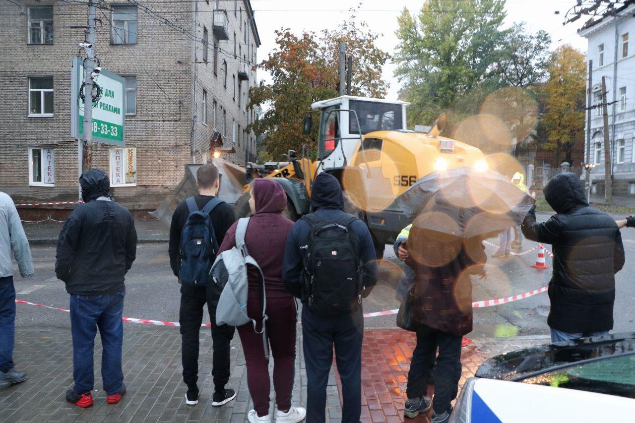 Всех эвакуировали 