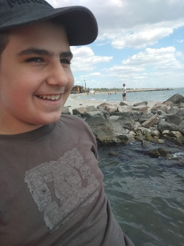 Под Днепром пропал 13-летний Гершон Каневский Под Днепром пропал 13-летний Гершон Каневский