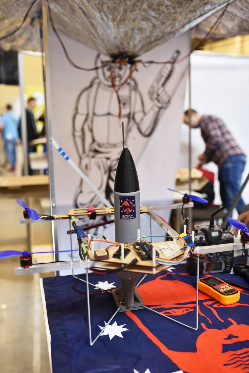 Первый спутник, VR-путешествия по Луне, подготовка к колонизации Марса