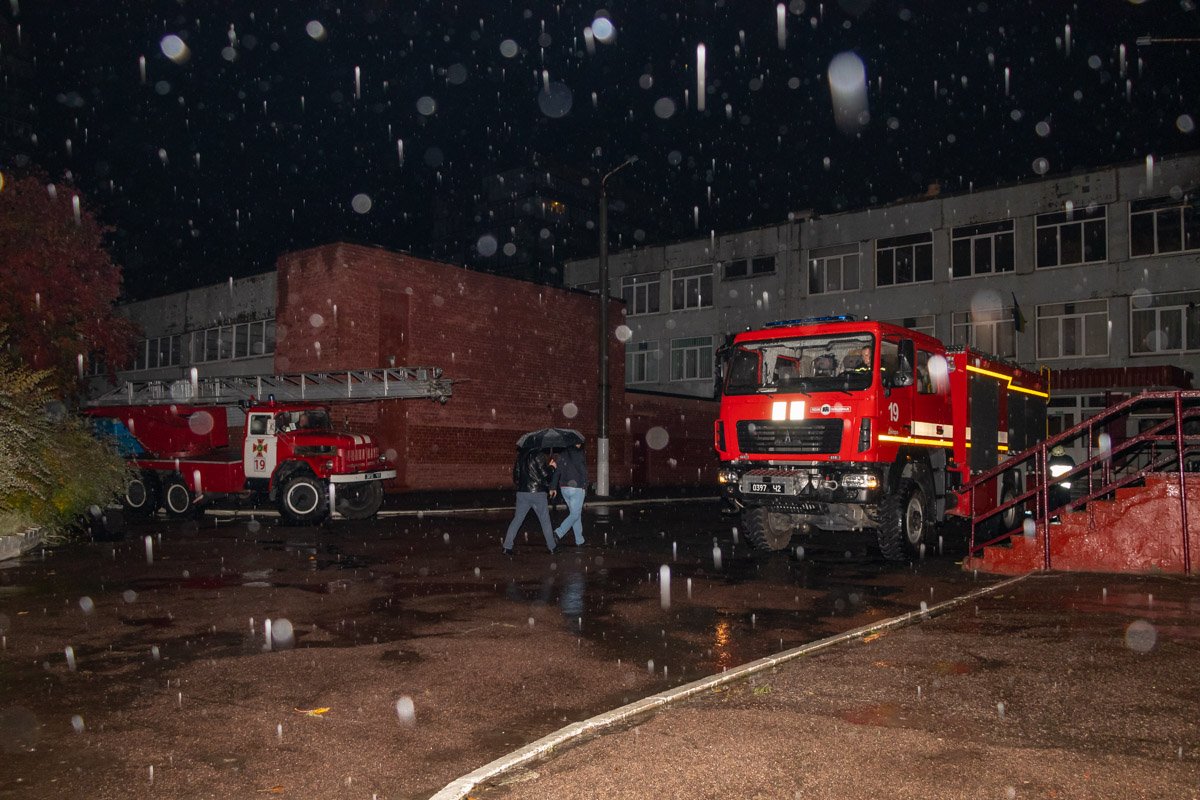 На борьбу с огнем у спасателей ушло несколько минут На борьбу с огнем у спасателей ушло несколько минут