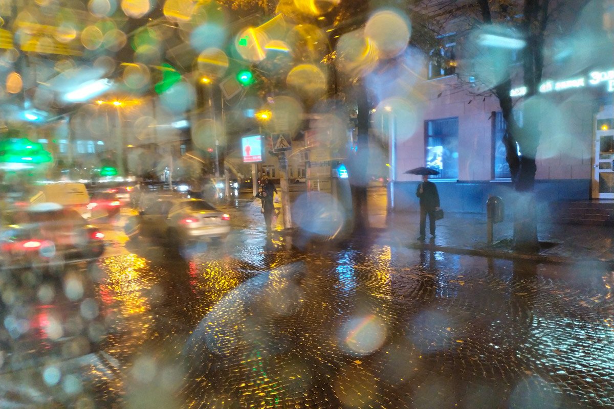 Днепр красив даже в такие хмурые дни Днепр красив даже в такие хмурые дни