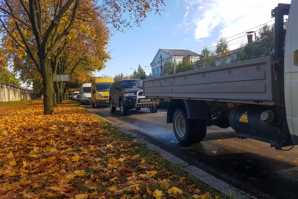 Информатор просит водителей быть крайне осторожными на дороге в такую погоду Информатор просит водителей быть крайне осторожными на дороге в такую погоду