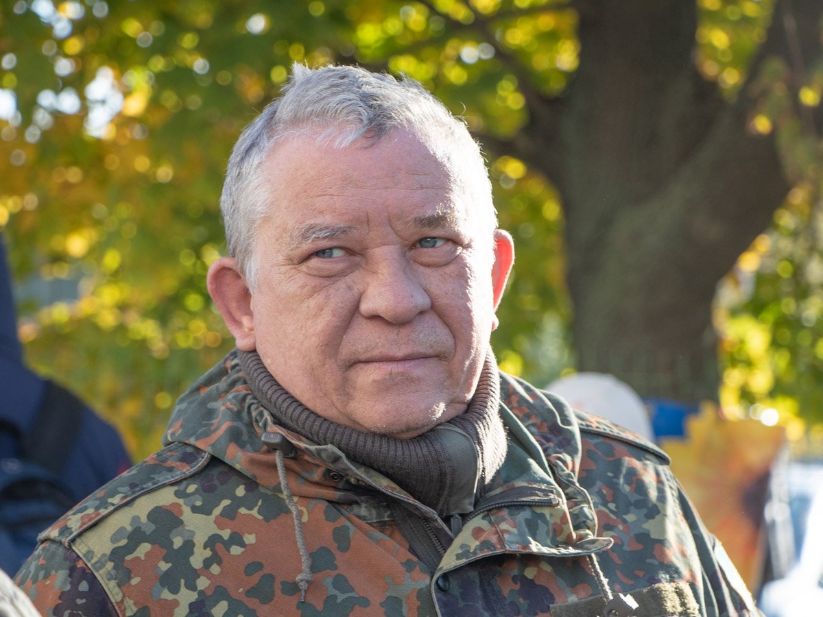 ПриватБанк требует от Никопольского завода ферросплавов полного возмещения расходов, связанных с эвакуацией Центра поддержки клиентов 5