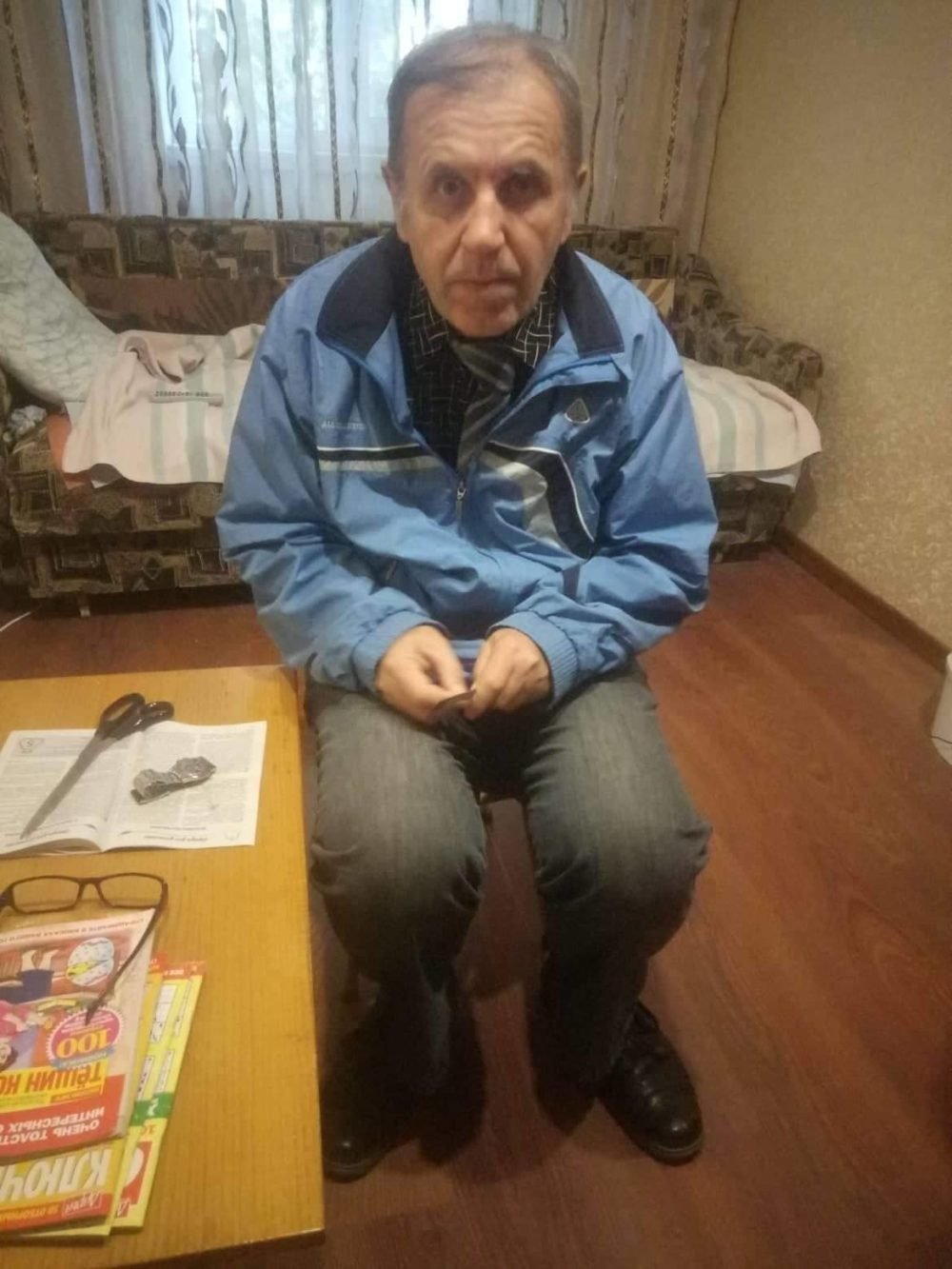 Мужчина был одет именно в эту одежду