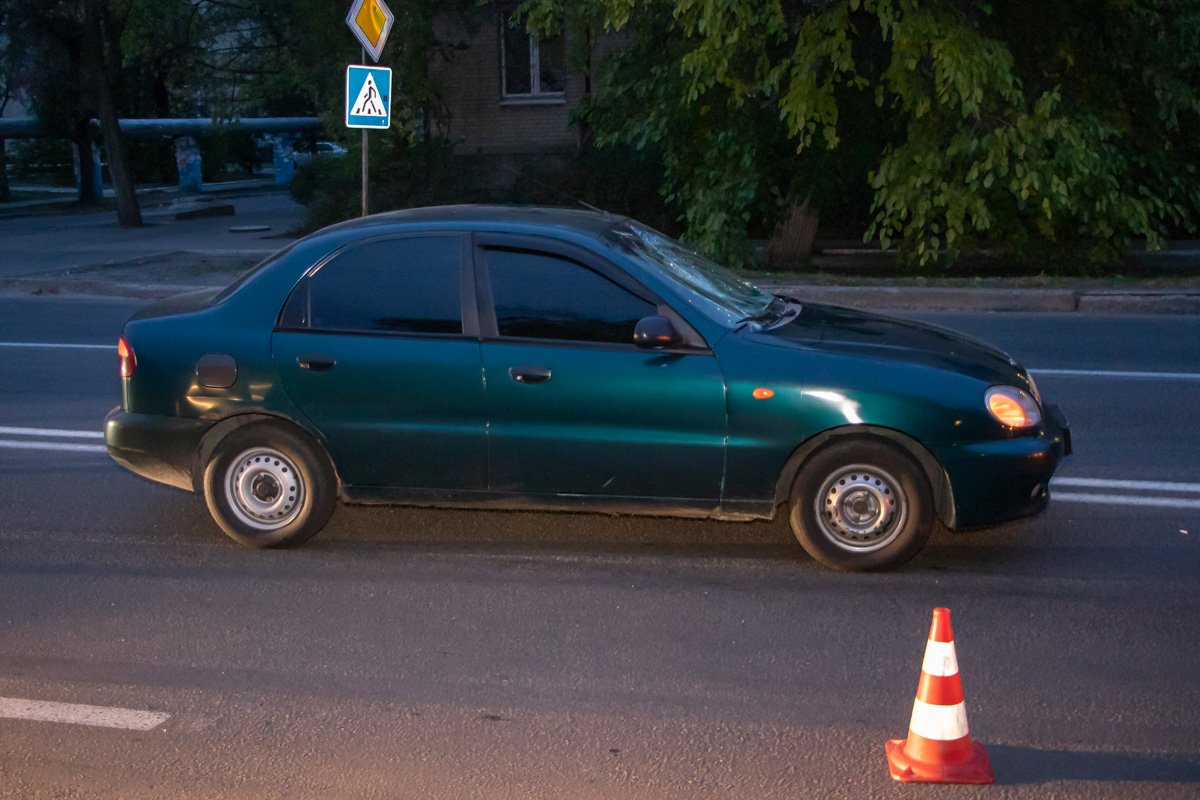 Daewoo Sens сбил пешехода