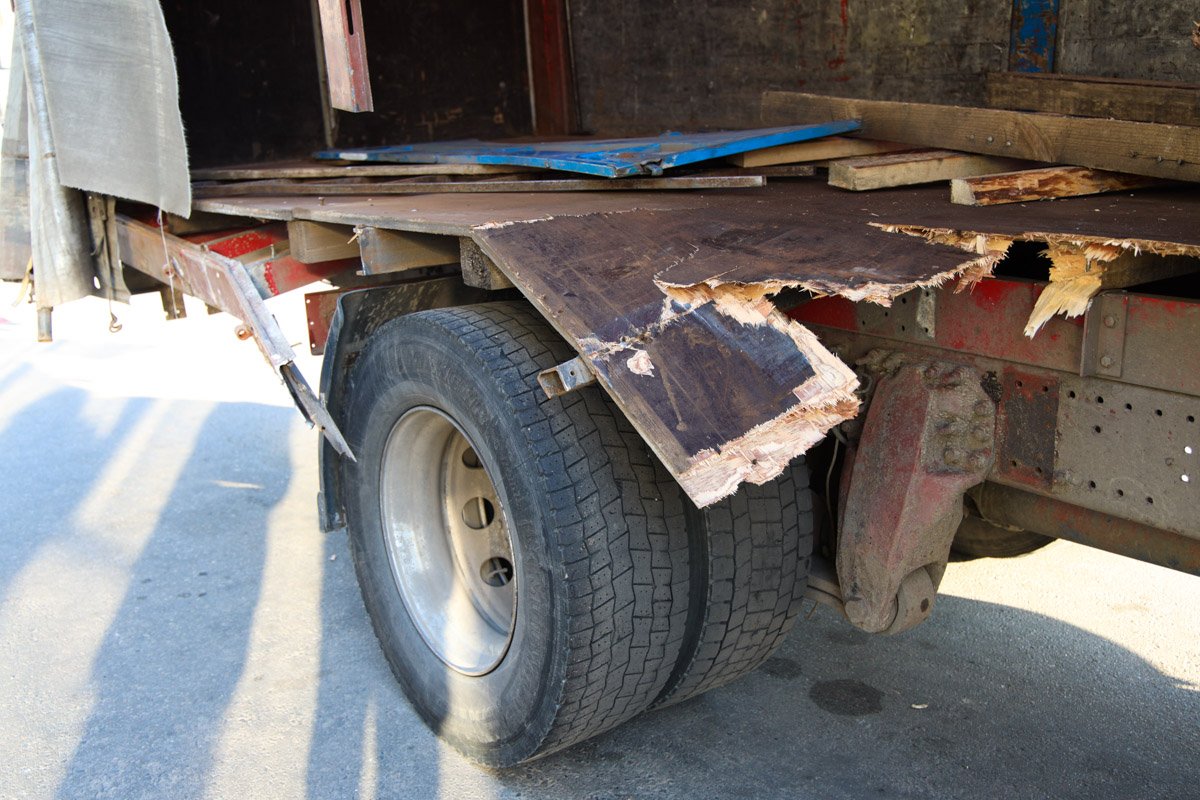 Инцидент произошел около 16:00, напротив торгового центра Terra Инцидент произошел около 16:00, напротив торгового центра Terra