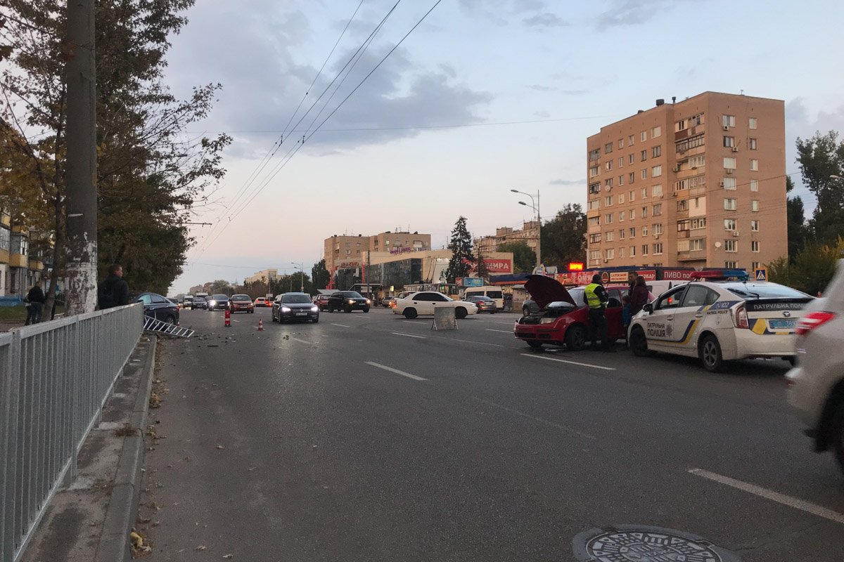 Авария произошла на перекрестке Слобожанского проспекта с улицей Батумской