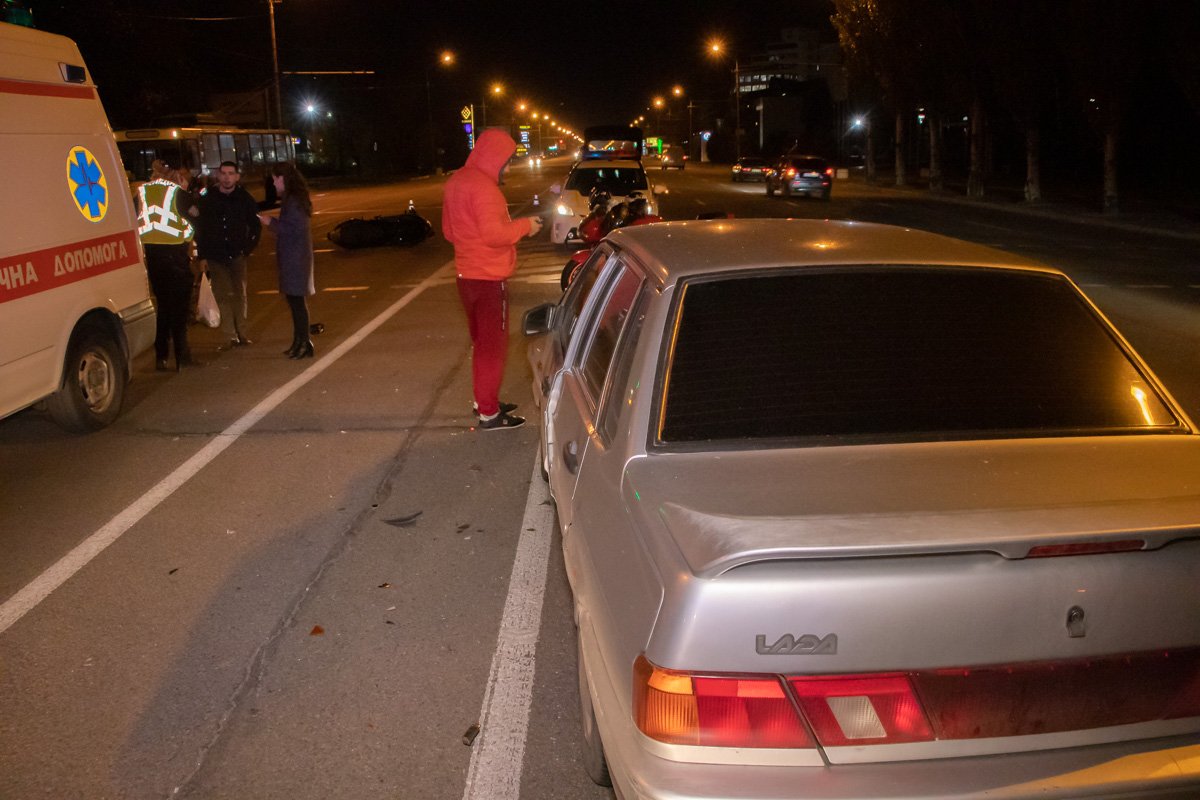 На место аварии вызвали скорую для пострадавшей