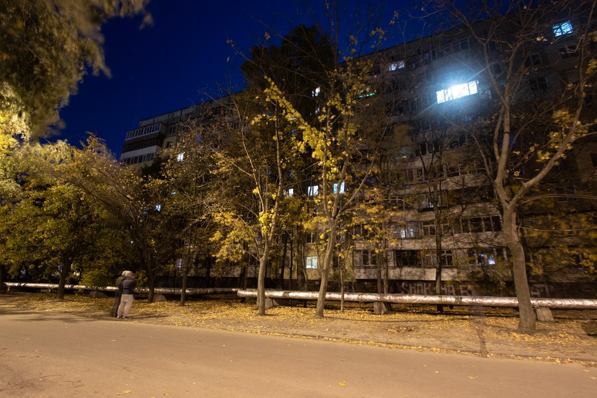 Тело обнаружили у стен многоэтажки