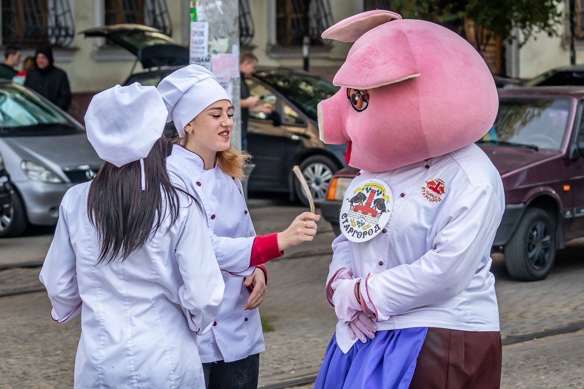 Зато ей тепло