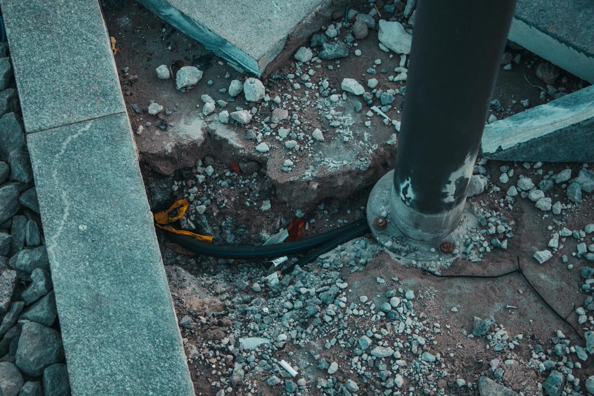 В сквере очень любят гулять с детьми В сквере очень любят гулять с детьми