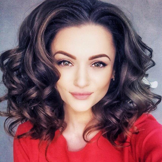 Быть защитником и оставаться привлекательной женщиной - сделано