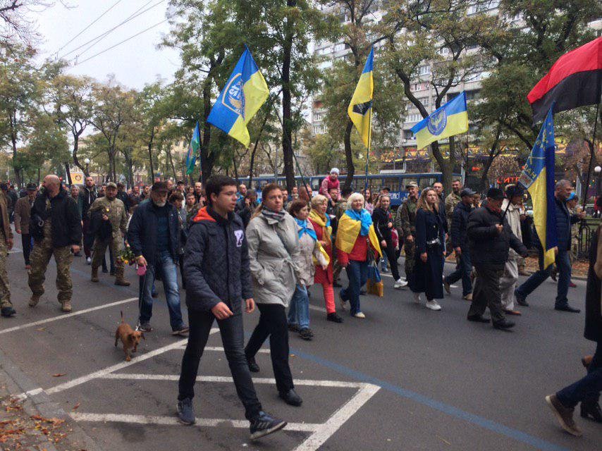 На время проведения мероприятия здесь перекрыли движение На время проведения мероприятия здесь перекрыли движение