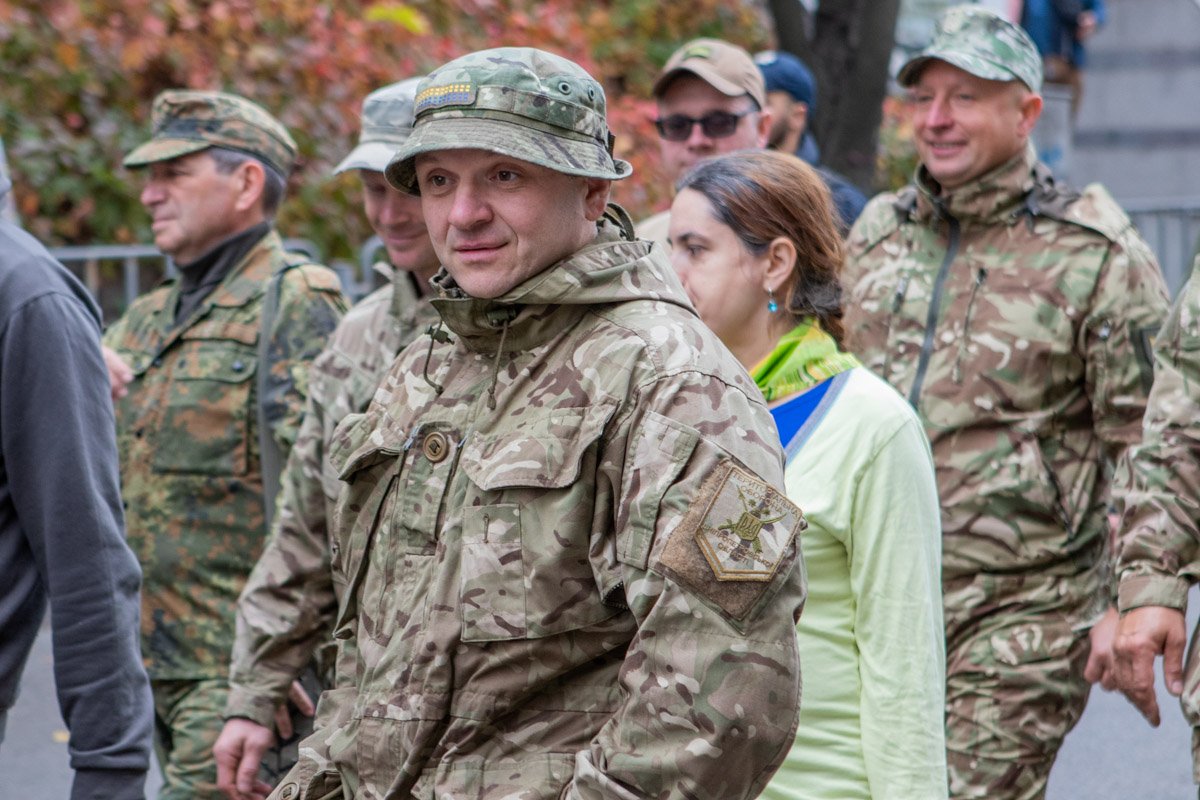 Марш вызывает смешанные эмоции Марш вызывает смешанные эмоции