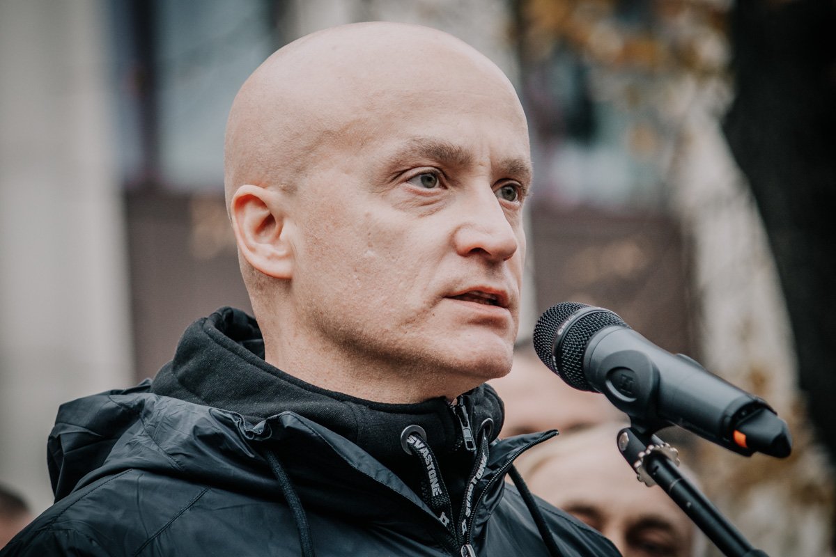 Инициатор митинга Андрей Денисенко Инициатор митинга Андрей Денисенко