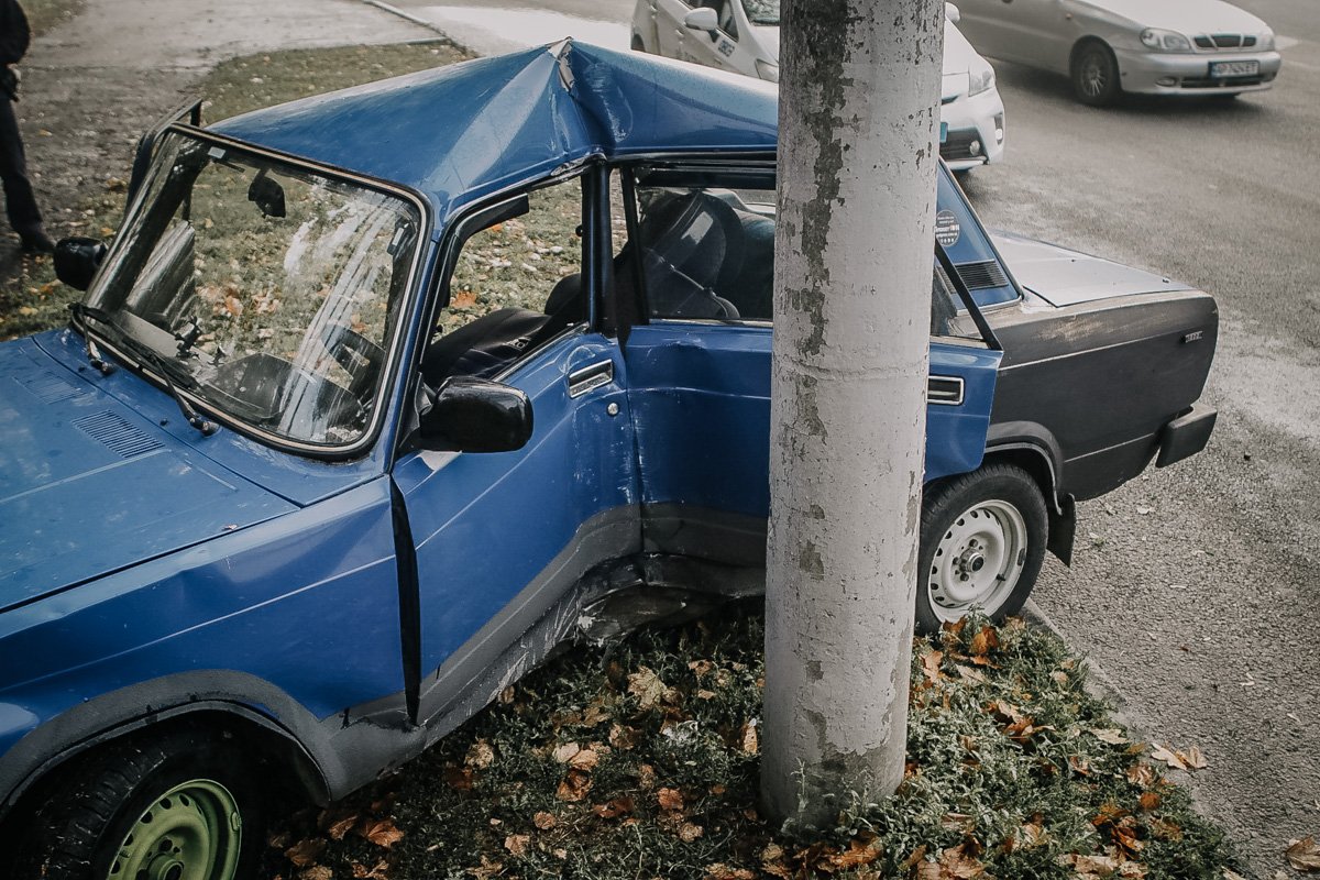 Самостоятельно водитель выбраться не смог Самостоятельно водитель выбраться не смог
