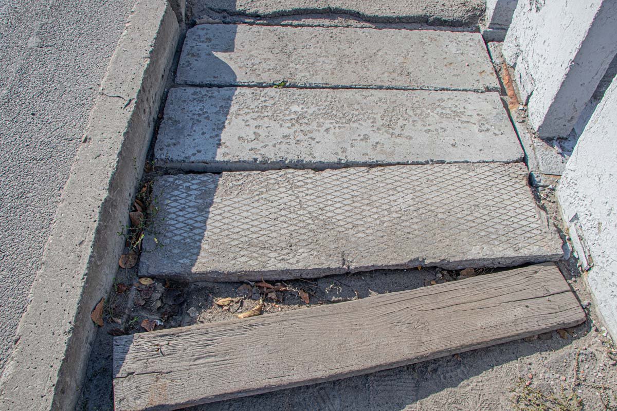 Спасение утопающих - дело рук самих утопающих