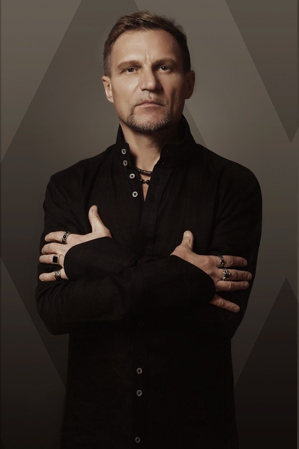 Олег Скрипка откроет выступление рок-группы роботов Compressorhead в Днепре 1