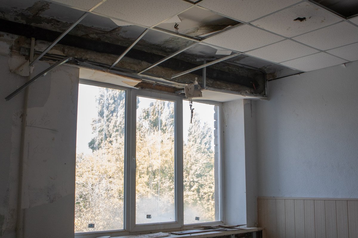 4-й этаж в плачевном состоянии 