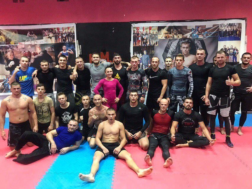 Команда приглашает жителей Днепра на занятия и на ремонт :)