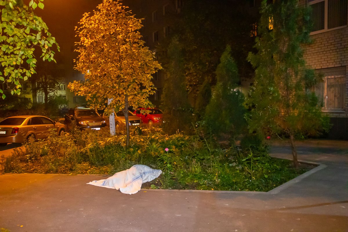 На момент смерти ей было 33 года На момент смерти ей было 33 года