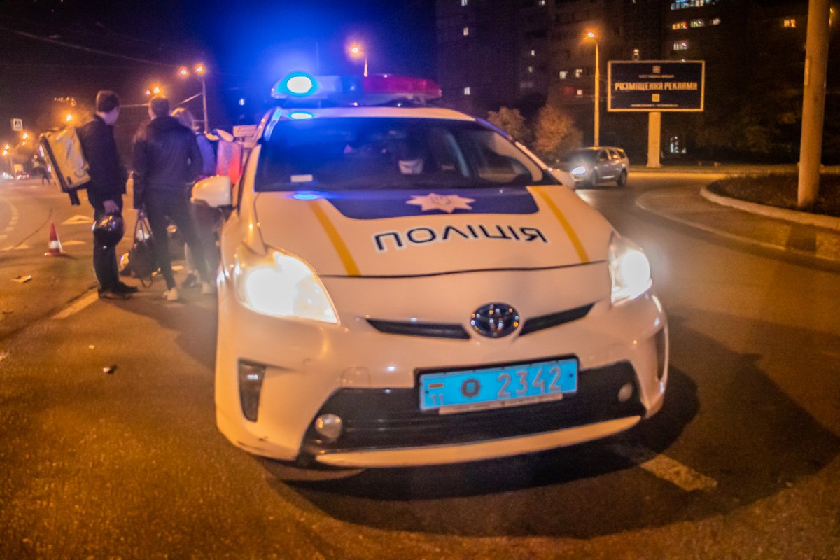 Водитель мопеда получил травму руки Водитель мопеда получил травму руки