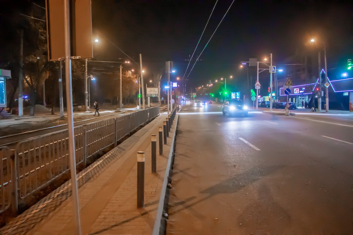 Светодиодами оснащены и дорожные знаки Светодиодами оснащены и дорожные знаки