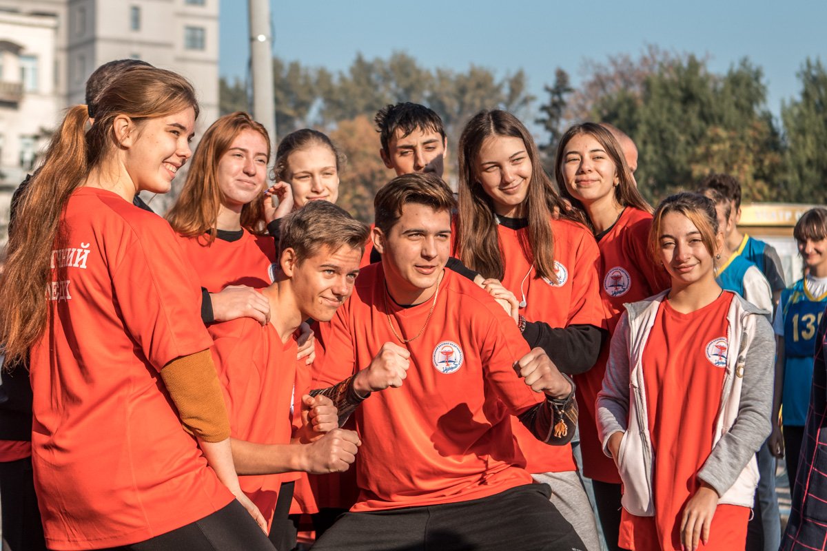Среди них были школьники, студенты, а также активные жители города Среди них были школьники, студенты, а также активные жители города
