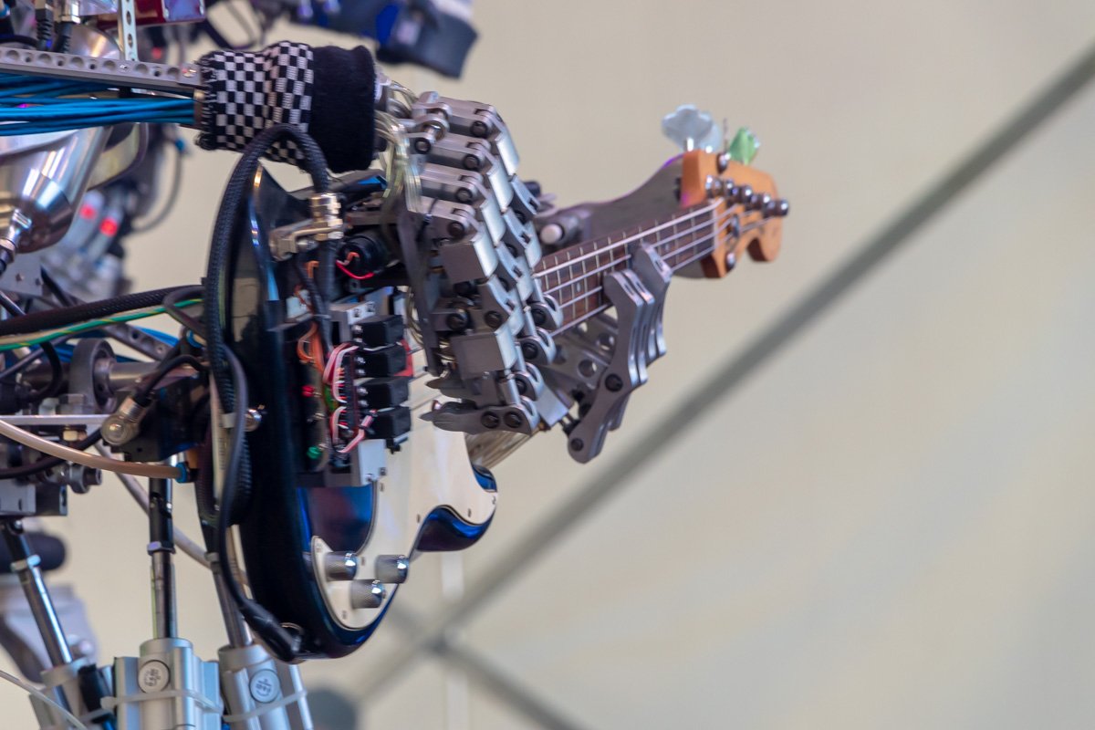 Роботы-рокеры из Берлина, настоящий Бамбли и взрывы от химиков: что приготовил Interpipe для TechFest 2019 7