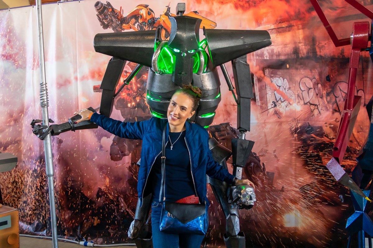 Роботы-рокеры из Берлина, настоящий Бамбли и взрывы от химиков: что приготовил Interpipe для TechFest 2019 24