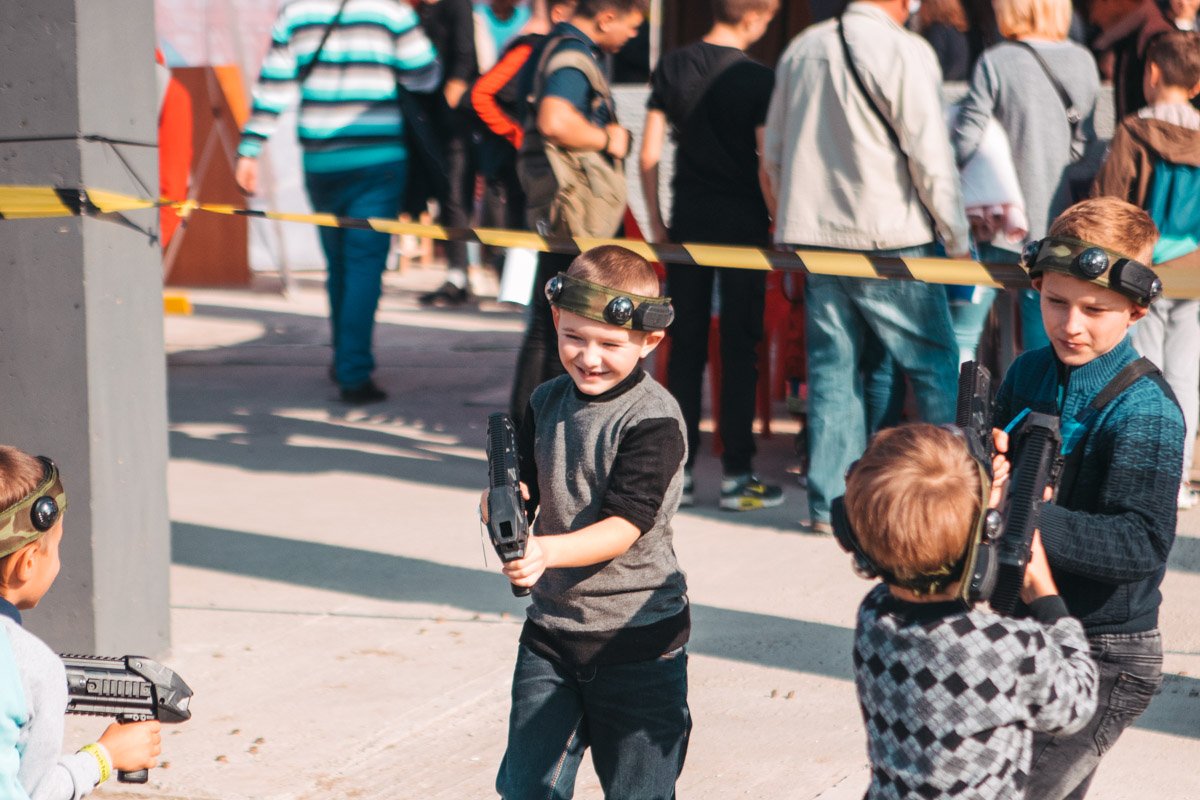 Роботы-рокеры из Берлина, настоящий Бамбли и взрывы от химиков: что приготовил Interpipe для TechFest 2019 55