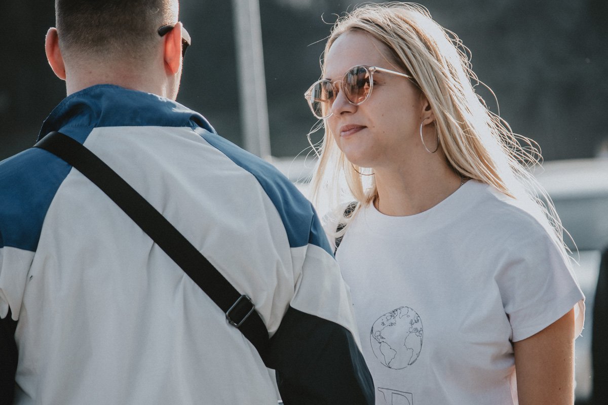 Счастье в глазах за очками не скрыть