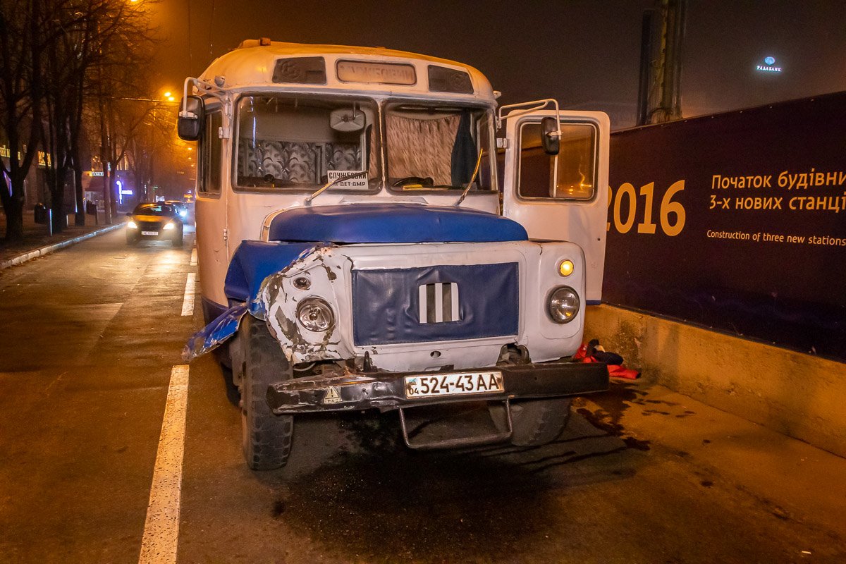 Чуть не сбил пешехода Чуть не сбил пешехода